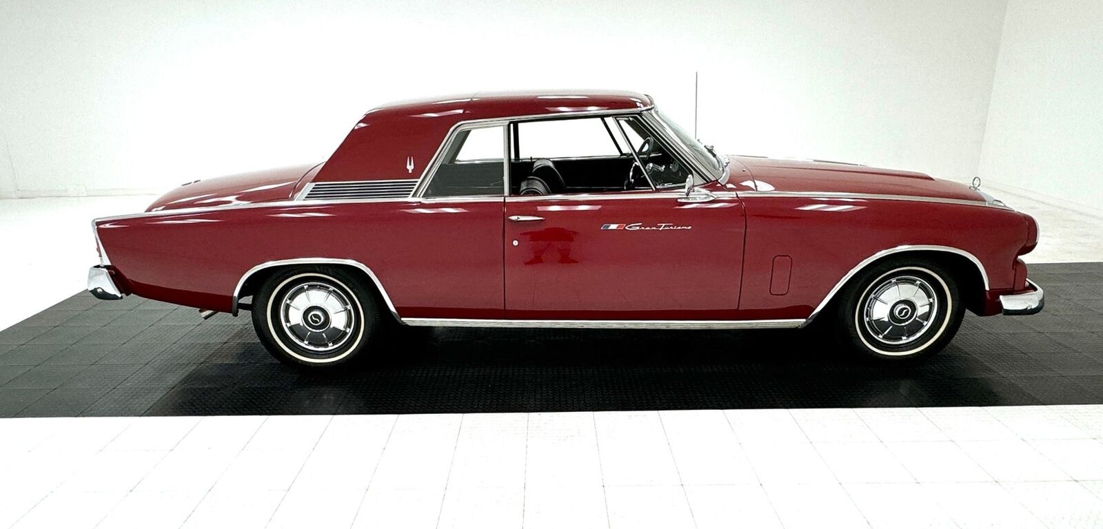 Studebaker-Gran-Turismo-1964-5