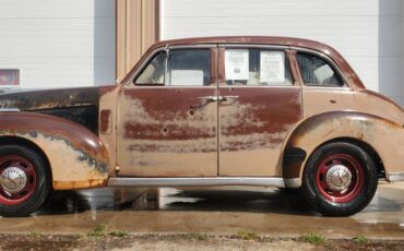 Studebaker-Skyway-champion-1946-1