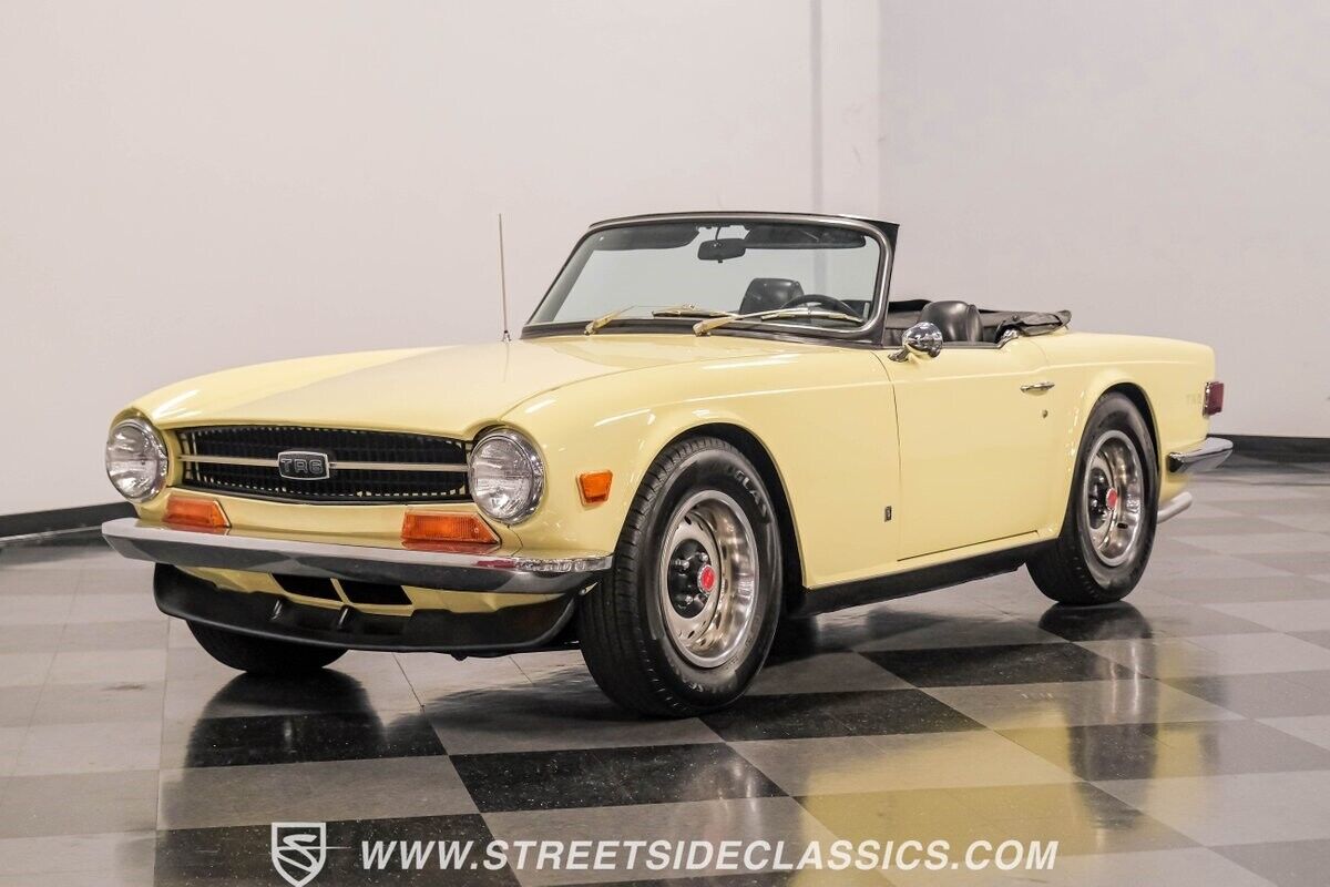 Triumph-TR-6-1970-5