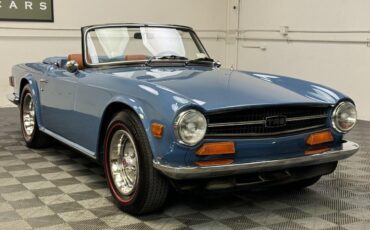 Triumph TR-6  year1}