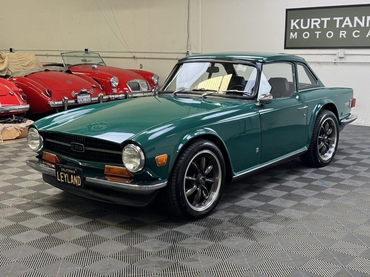 Triumph-TR-6-1973-5