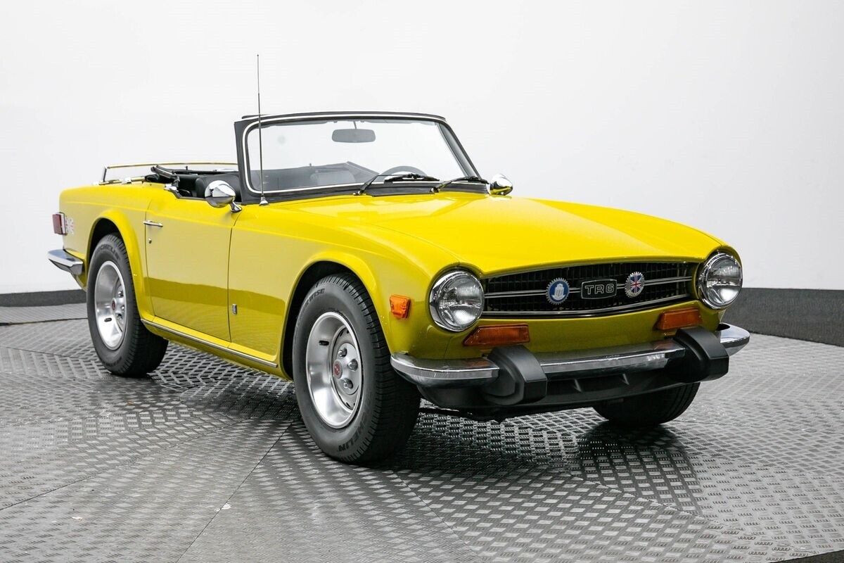 Triumph-TR-6-1974-3