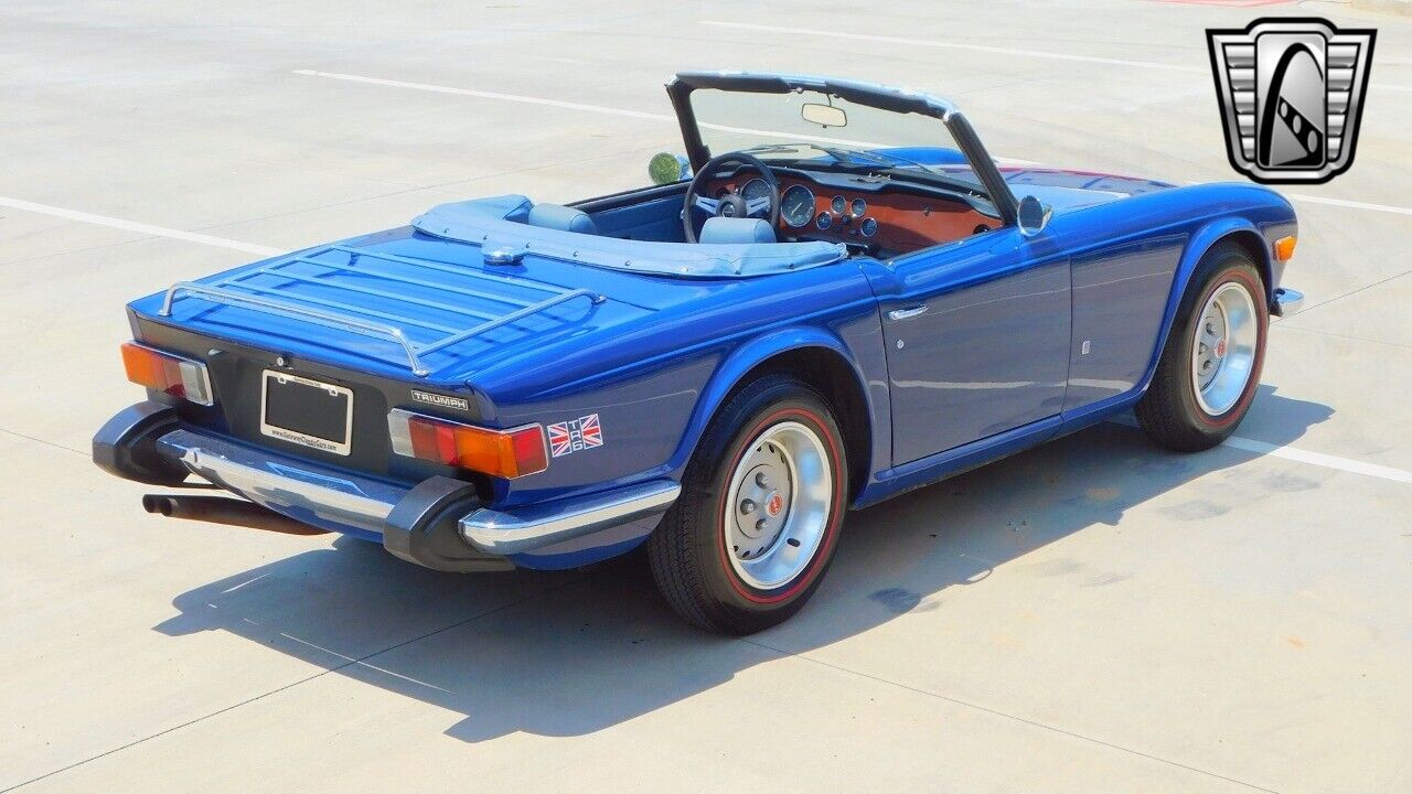 Triumph-TR-6-1974-9