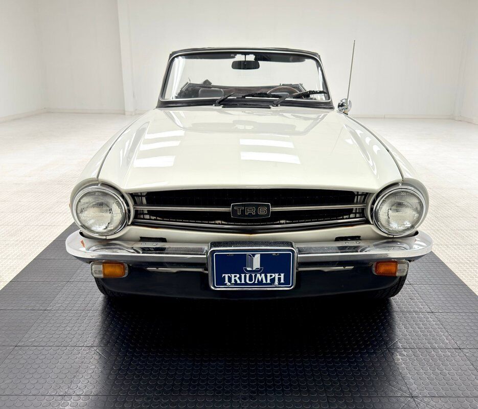 Triumph-TR-6-1975-10