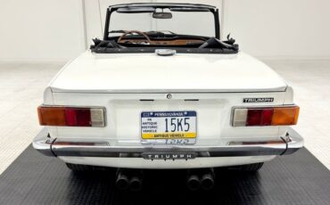 Triumph-TR-6-1975-6