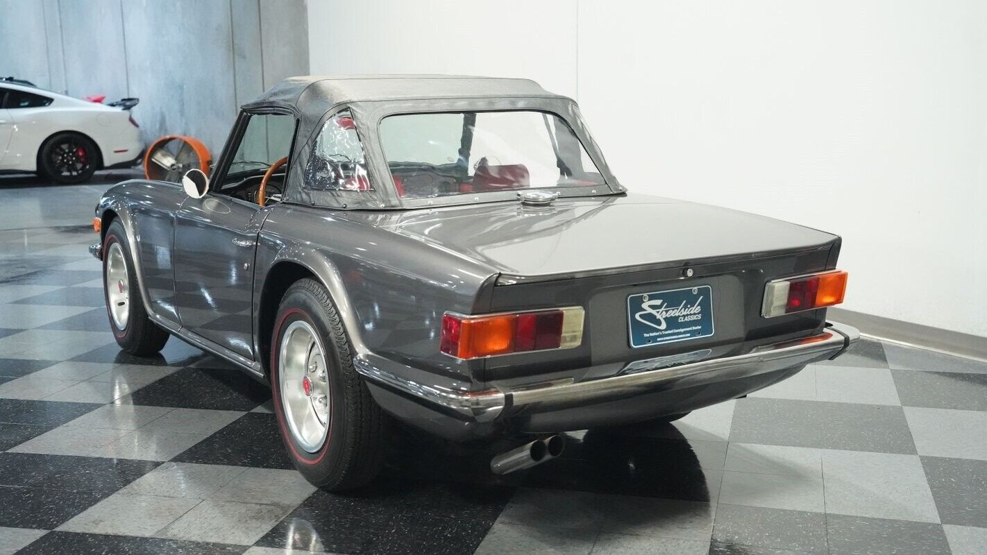 Triumph-TR-6-Cabriolet-1976-8