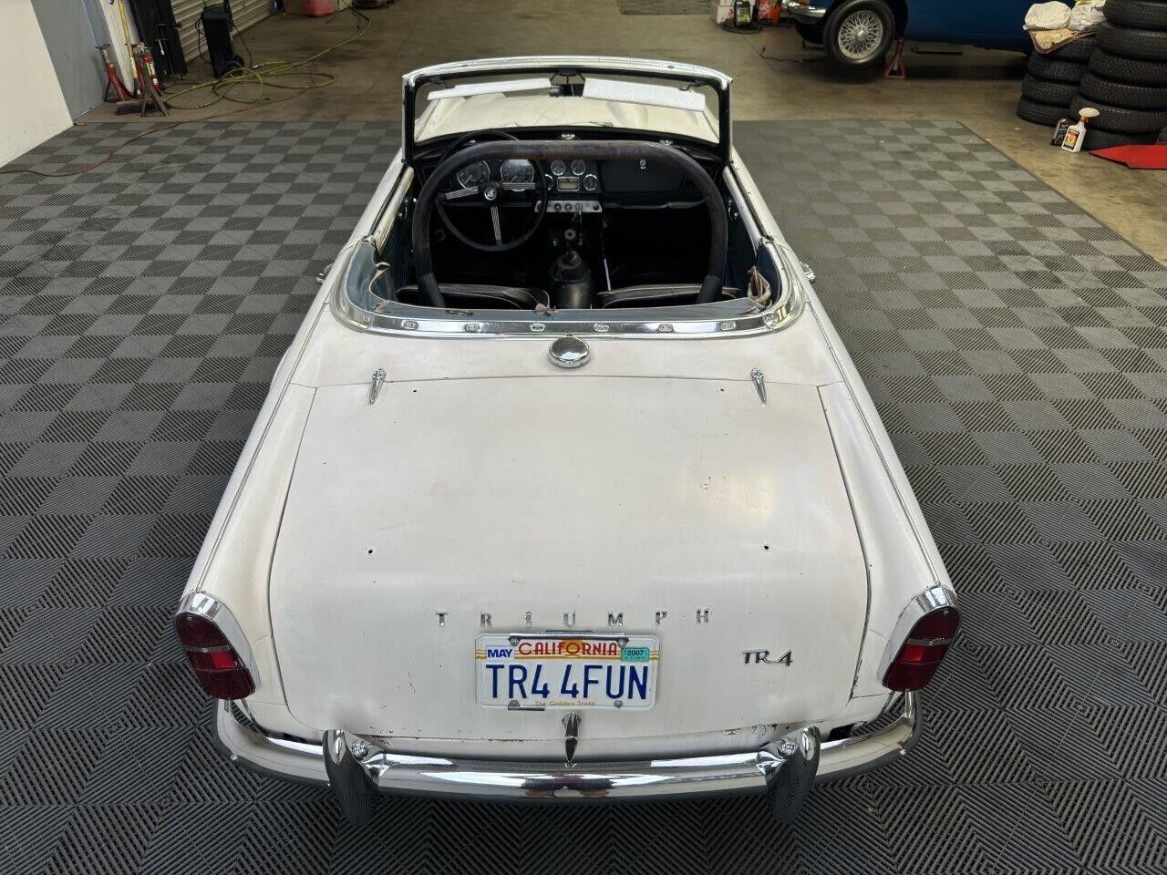 Triumph-TR4-Cabriolet-1963-2