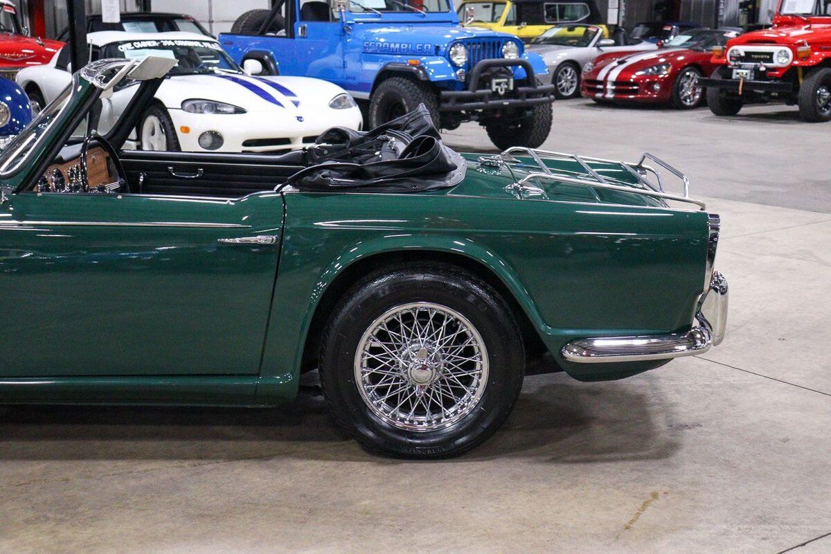 Triumph-TR4A-Cabriolet-1965-3