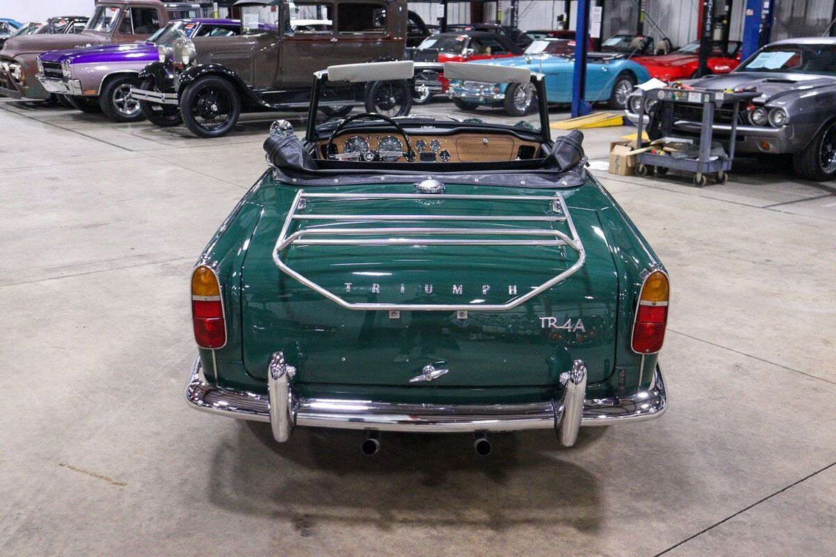 Triumph-TR4A-Cabriolet-1965-5