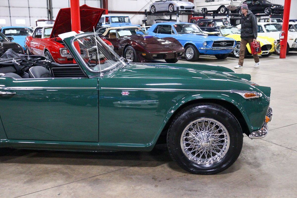 Triumph-TR4A-Cabriolet-1965-9