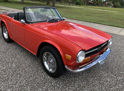 Triumph-TR6-1972-10