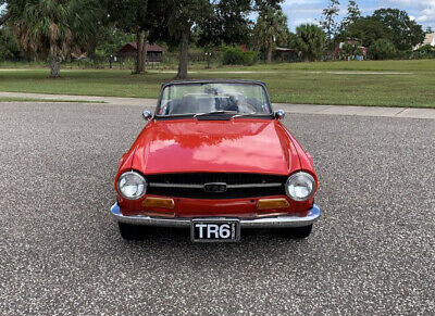 Triumph-TR6-1972-7