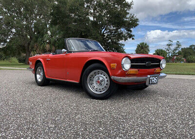 Triumph-TR6-1972-8