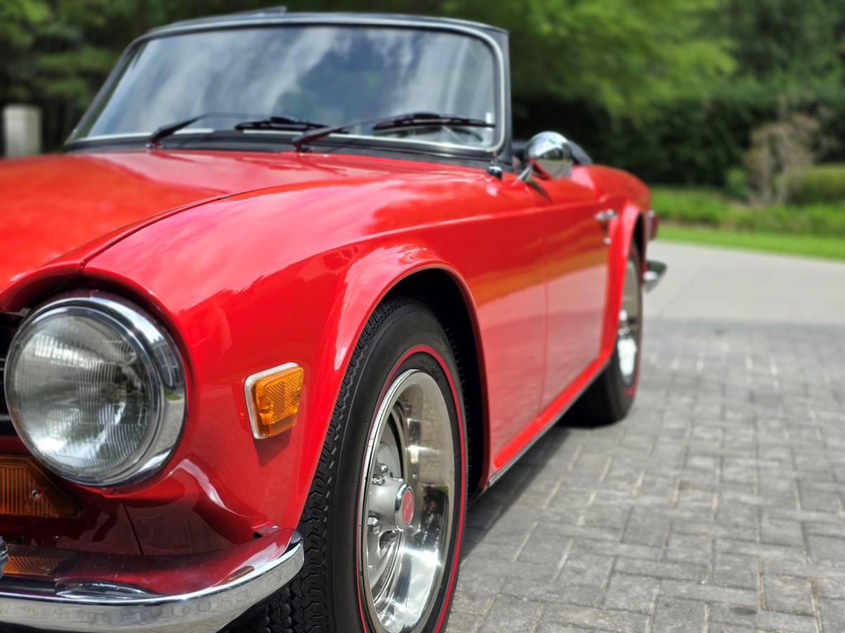 Triumph-Tr6-1974-1