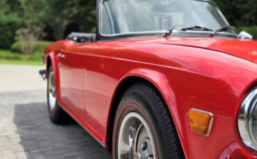 Triumph-Tr6-1974-2