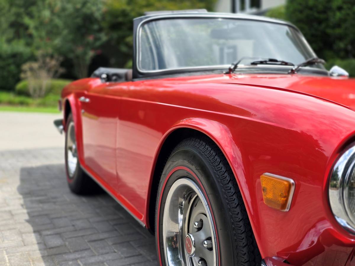 Triumph-Tr6-1974-2