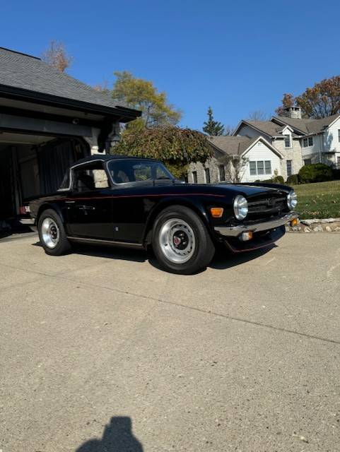 Triumph-Tr6-1975