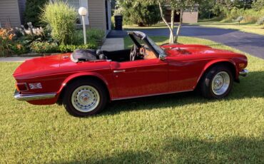 Triumph-Tr6-1976-14