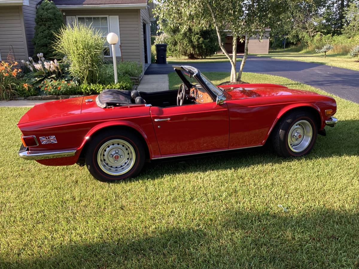 Triumph-Tr6-1976-14