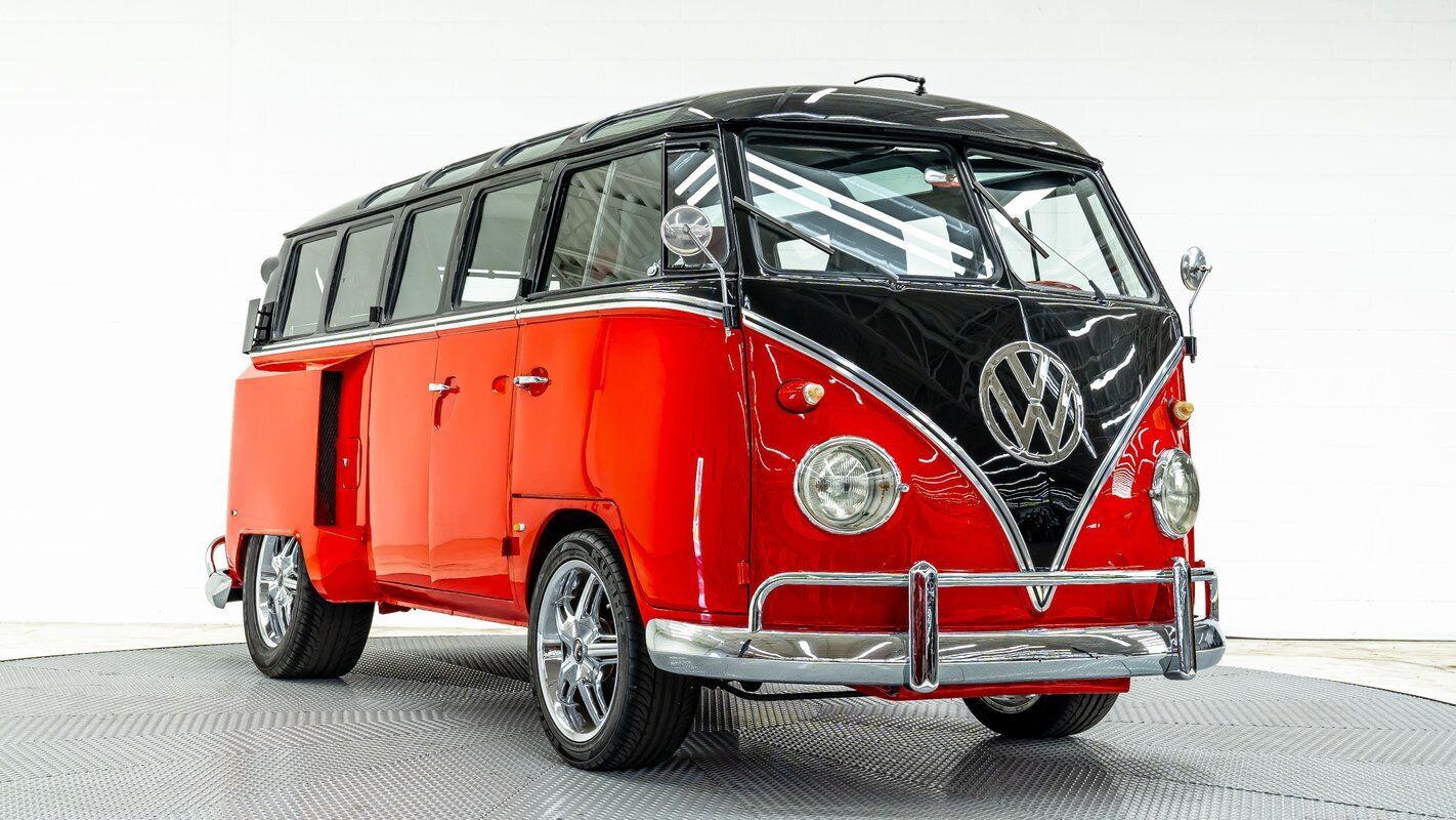 Volkswagen 21 Window Custom Bus  1966 à vendre