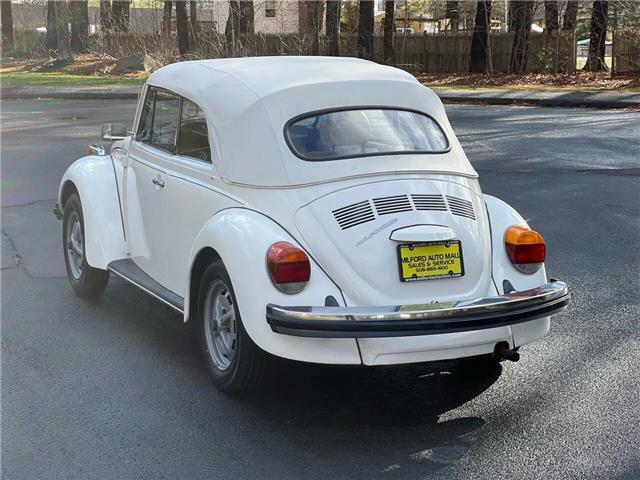 Volkswagen-Beetle-Cabriolet-1977-12