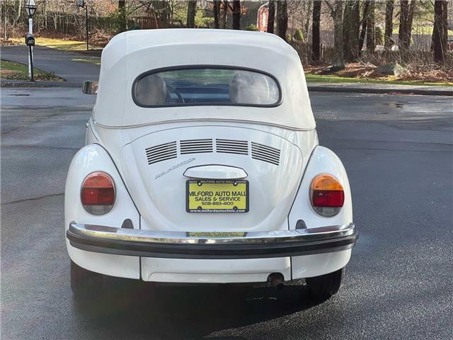 Volkswagen-Beetle-Cabriolet-1977-13