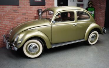 Volkswagen-Beetle-Classic-Coupe-1957-1