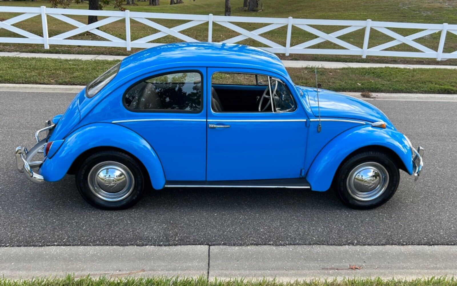 Volkswagen-Beetle-Classic-Coupe-1965-33