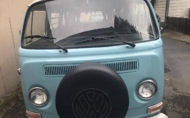 Volkswagen-Bus-1971-2