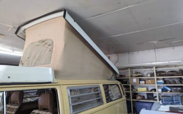 Volkswagen-Bus-1978-13