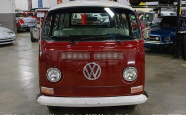 Volkswagen-BusVanagon-1968-10