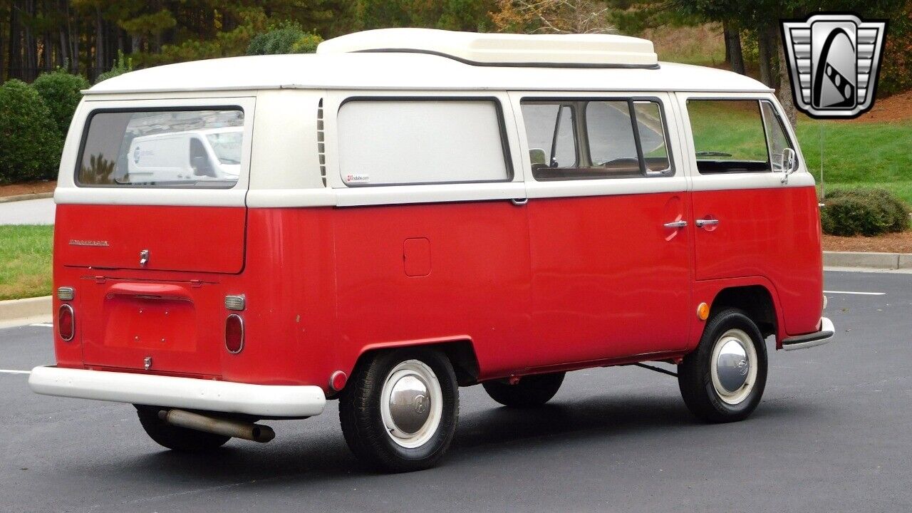 Volkswagen-BusVanagon-1968-5