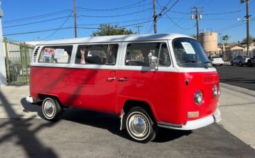 Volkswagen-BusVanagon-1970-2