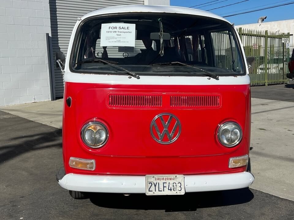 Volkswagen-BusVanagon-1970-3