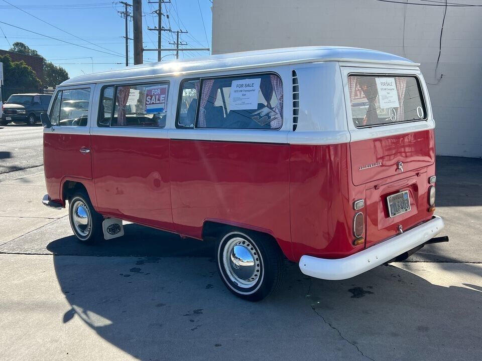 Volkswagen-BusVanagon-1970-5