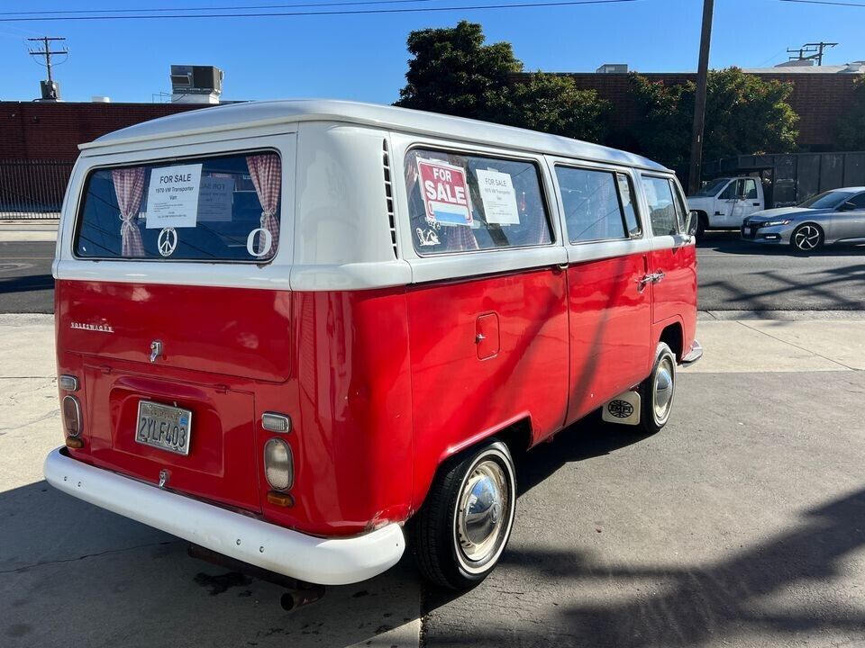 Volkswagen-BusVanagon-1970-7