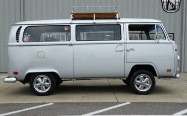 Volkswagen-BusVanagon-1971-8