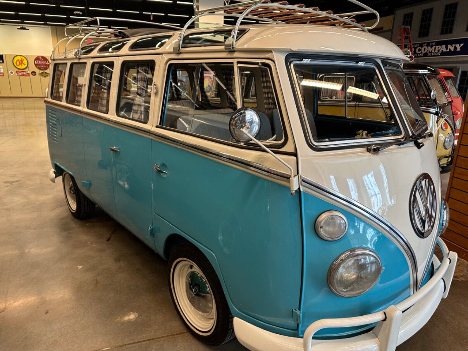 Volkswagen-BusVanagon-1972-1