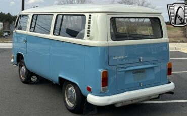 Volkswagen-BusVanagon-1972-3