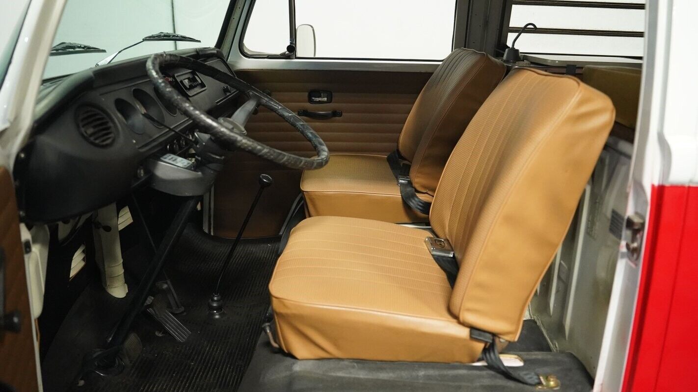 Volkswagen-BusVanagon-1972-4