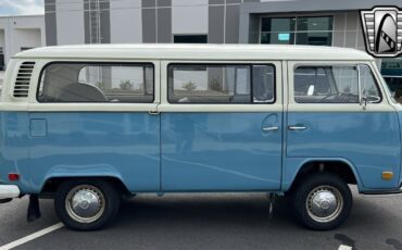 Volkswagen-BusVanagon-1972-6