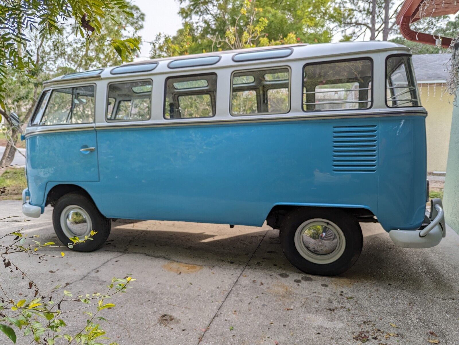 Volkswagen-BusVanagon-1974-3