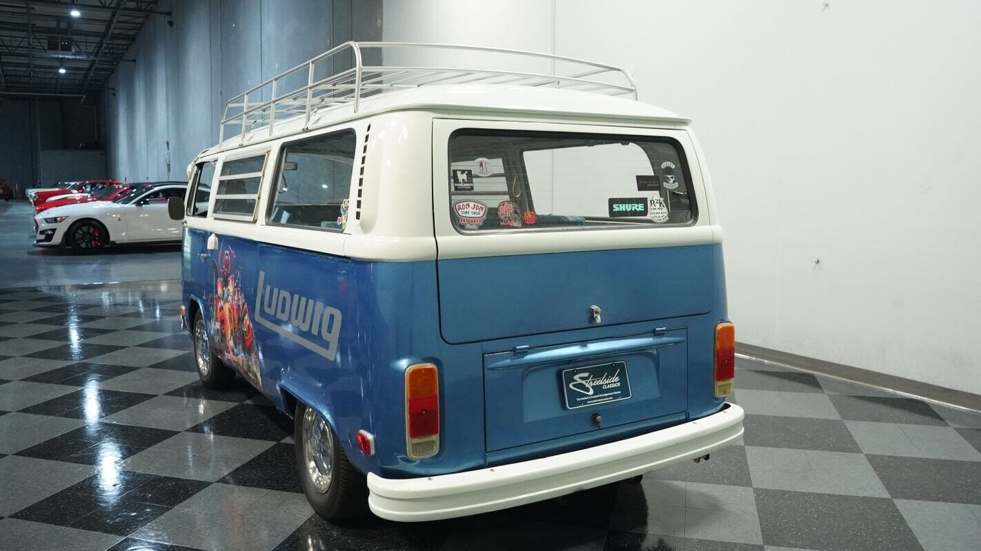 Volkswagen-BusVanagon-1974-8