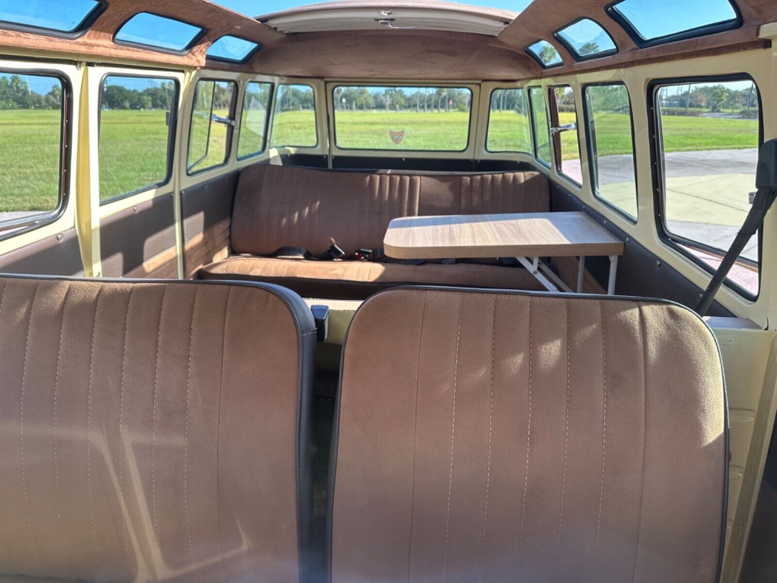 Volkswagen-BusVanagon-1975-11