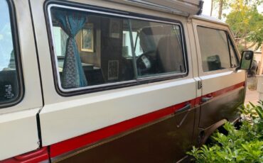 Volkswagen-BusVanagon-1982-18