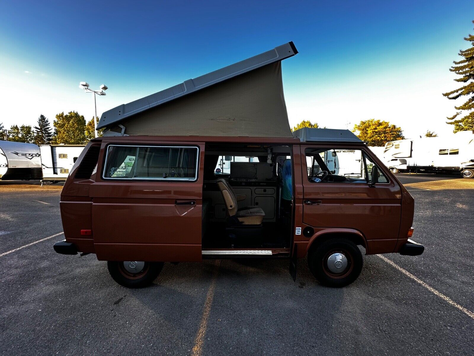 Volkswagen-BusVanagon-1982-4