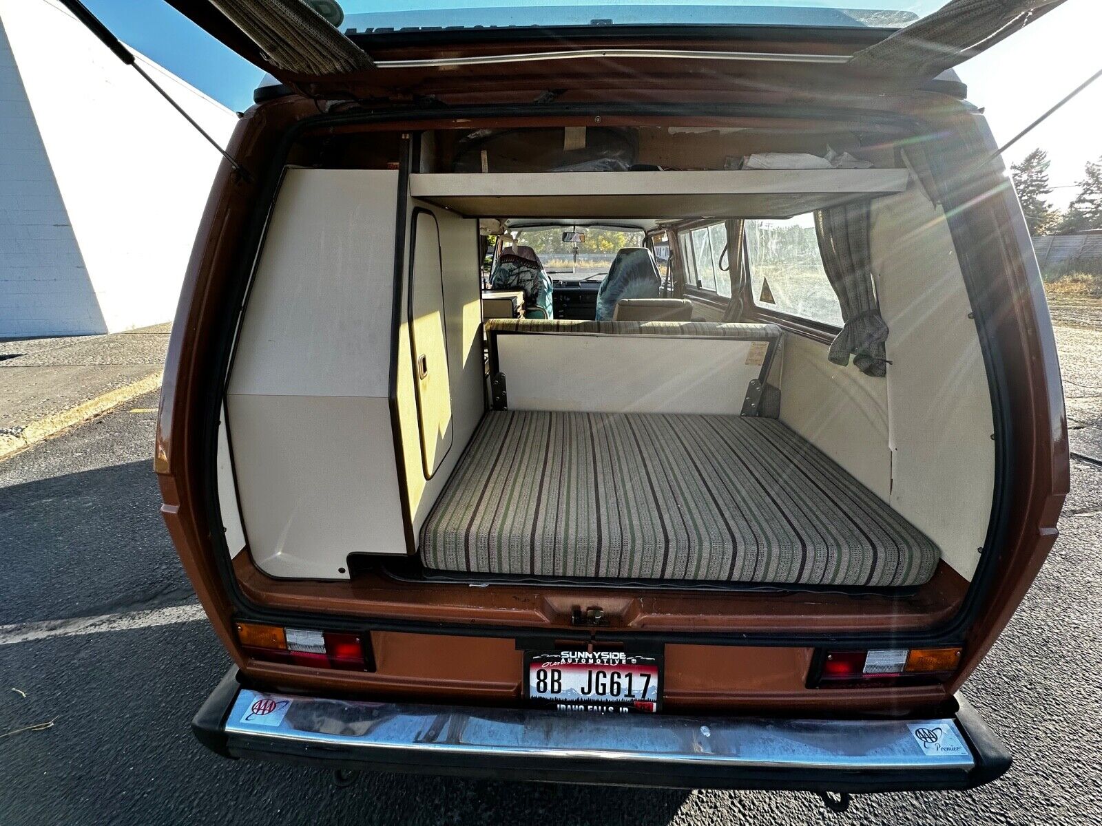 Volkswagen-BusVanagon-1982-9