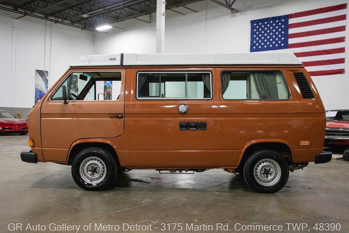 Volkswagen-BusVanagon-1984-2