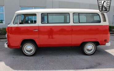 Volkswagen-BusVanagon-Cabriolet-1977-3