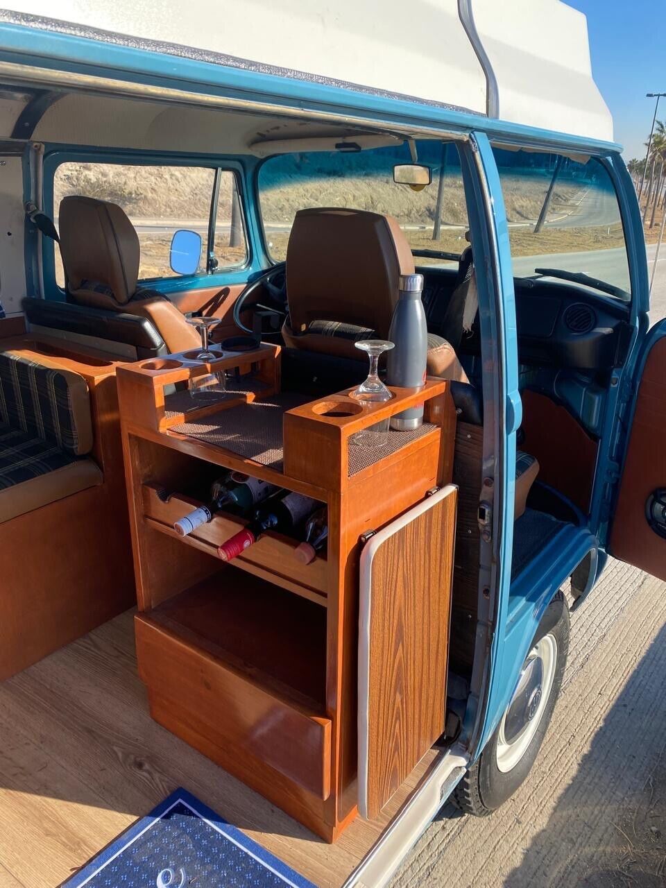 Volkswagen-BusVanagon-Van-1976-7